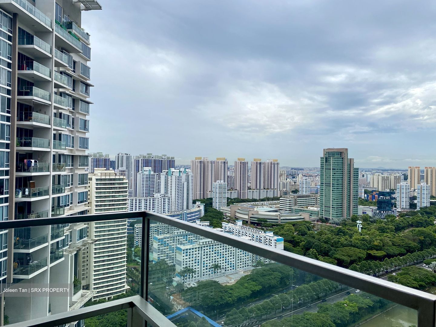 Vista Residences (D12), Condominium #556934011